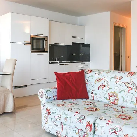 Res.villa Greta/ Darsena Διαμέρισμα Meina
